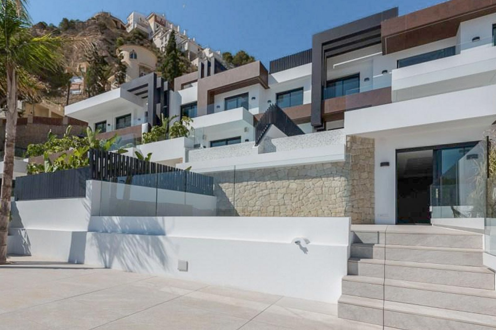 8244BEN Duplex-Wohnung in erster Meereslinie mit direktem Meerblick zum Verkauf in Benidorm. 8244BEN Duplex-Wohnung in erster Meereslinie mit direktem Meerblick zum Verkauf in Benidorm.