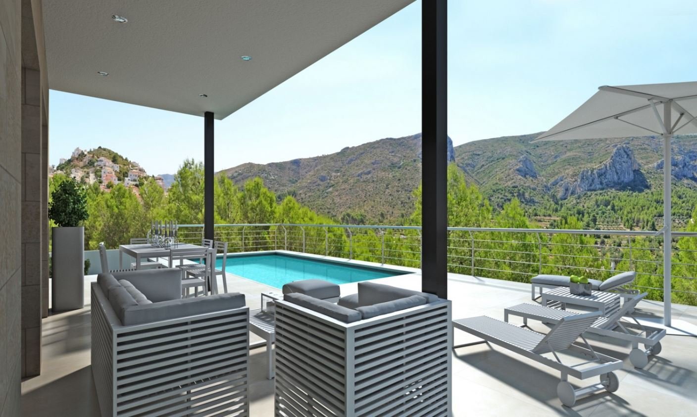 Terrasse und Pool mit Ausblick